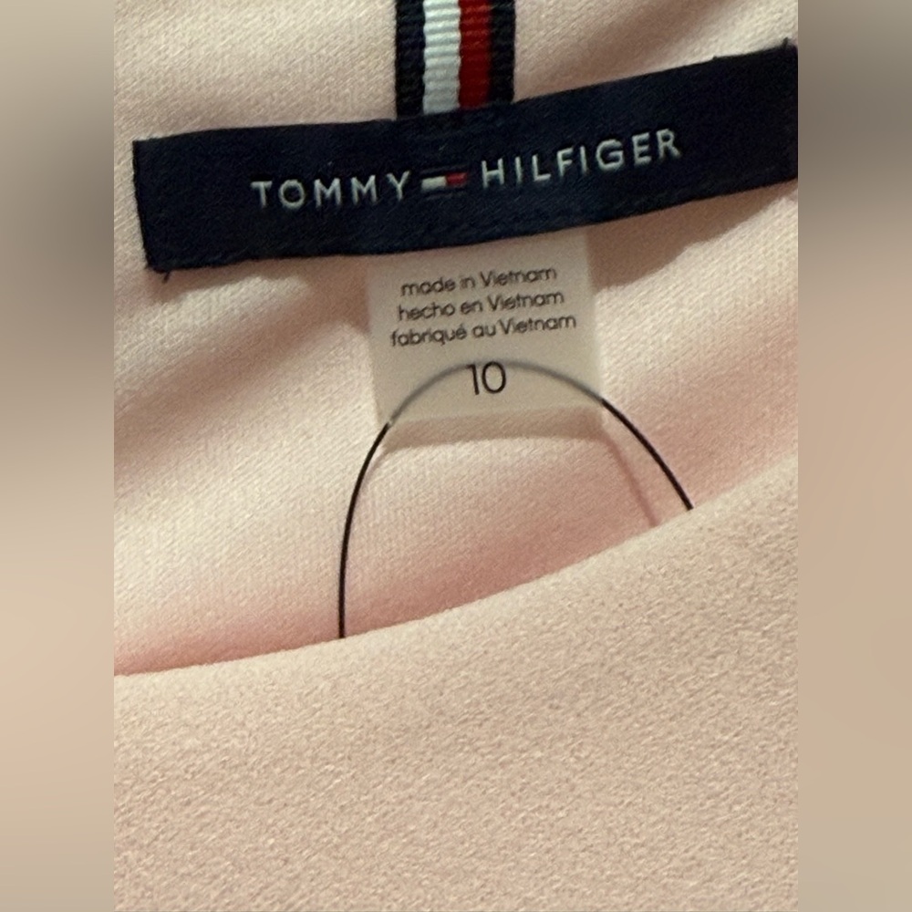 NWT. Tommy Hilfiger dress. Size 10. Zipper in back. - Picture 7 of 9